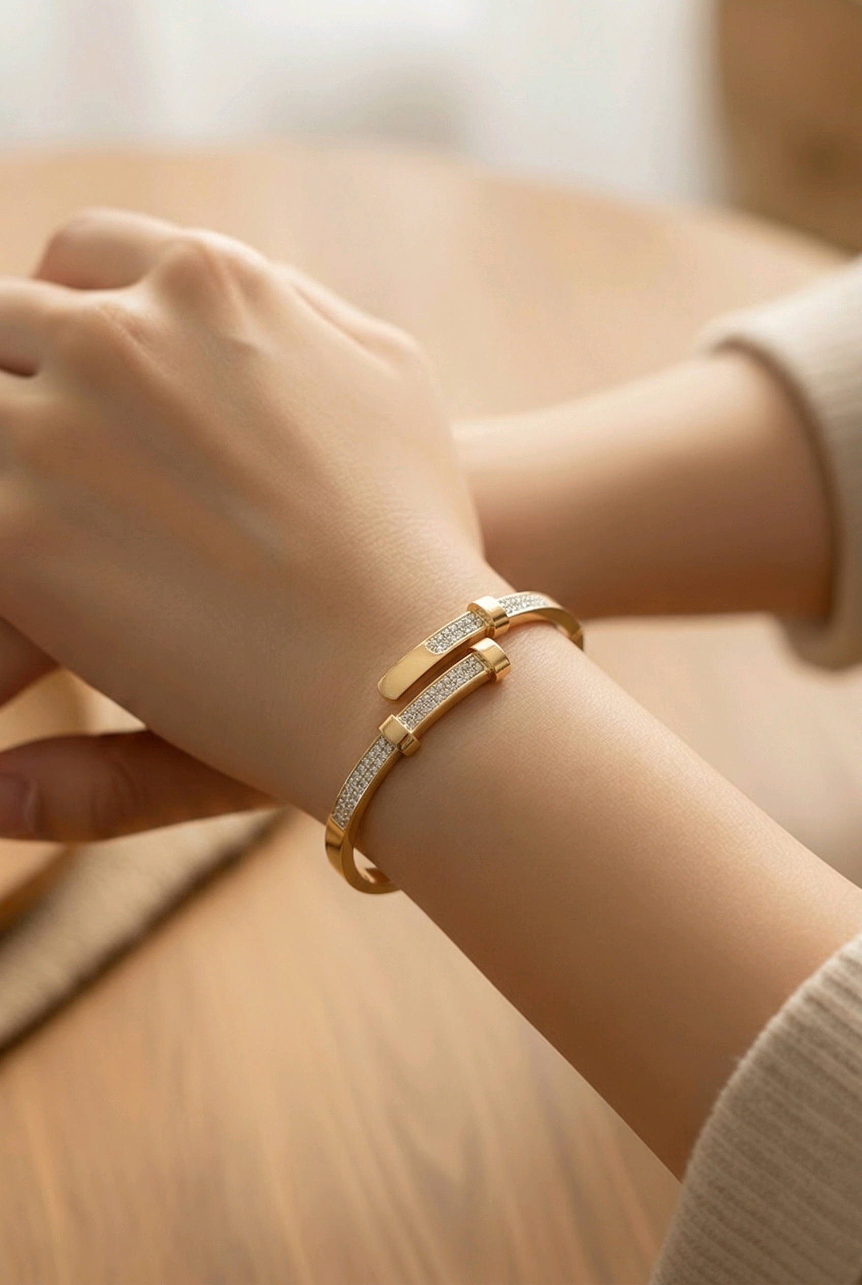 Duo Bar Luxe Bangle