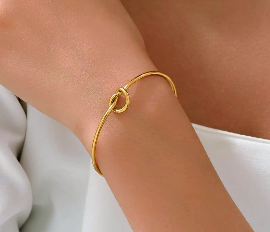 Infinity Knot Kada