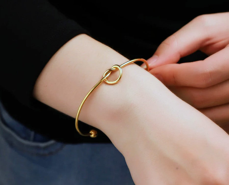 Infinity Knot Kada
