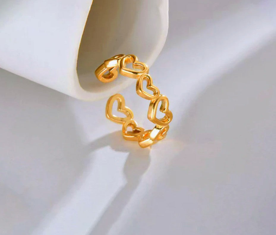 Endless Hearts Ring