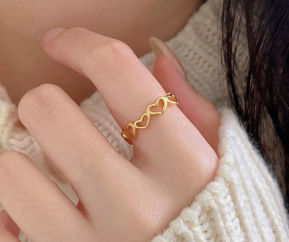 Endless Hearts Ring