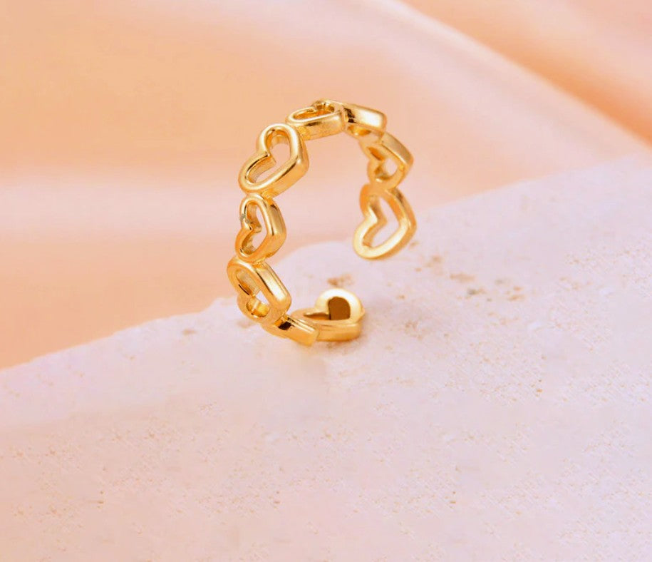 Endless Hearts Ring