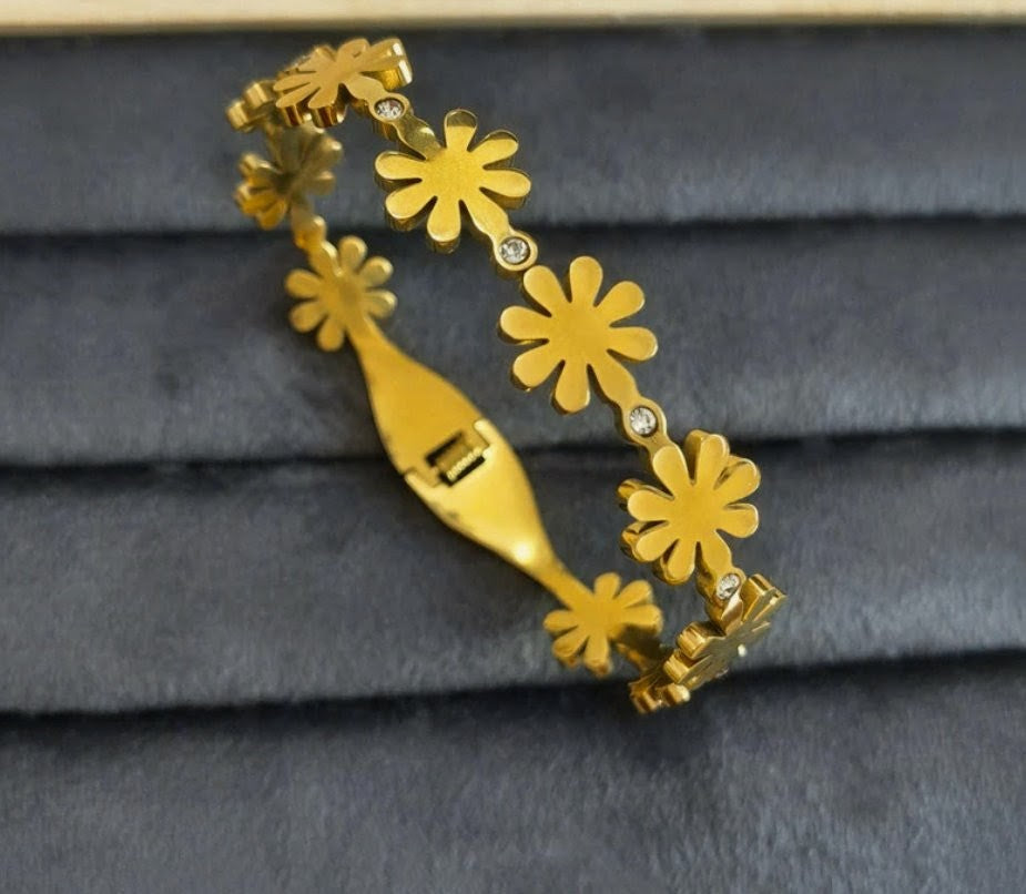 Golden Daisy Bracelet