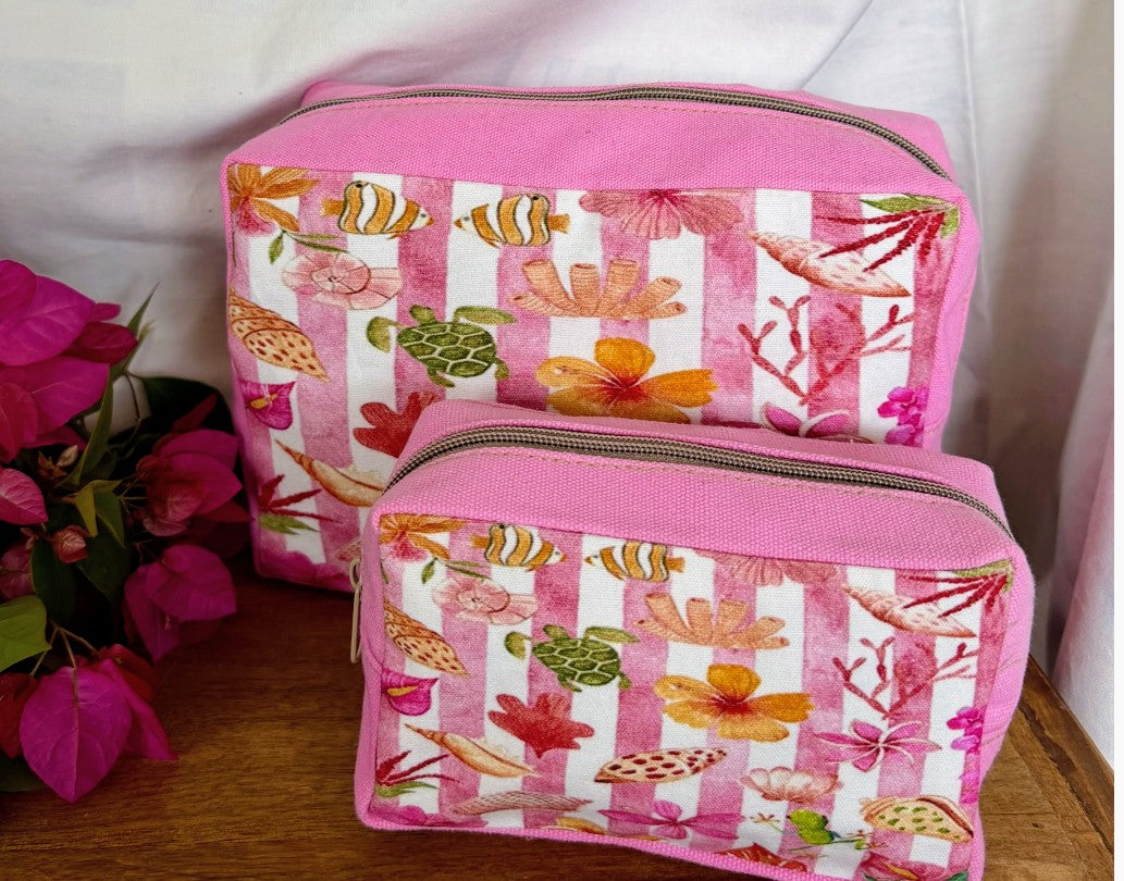 Travel makeup pouch - Pinky