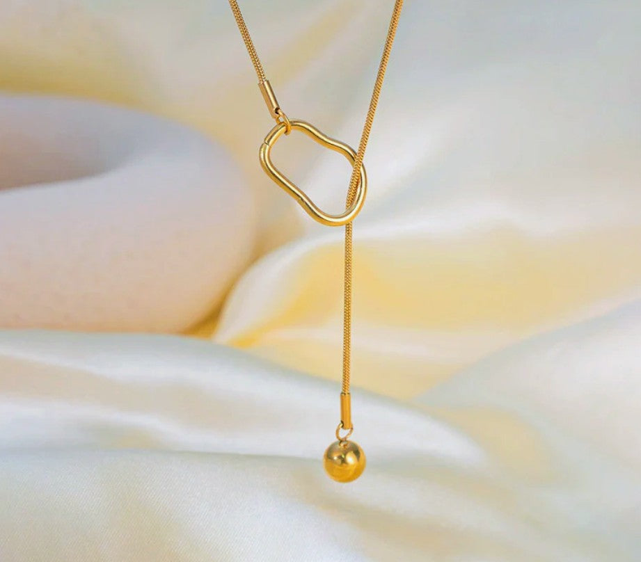 Dreamloop necklace